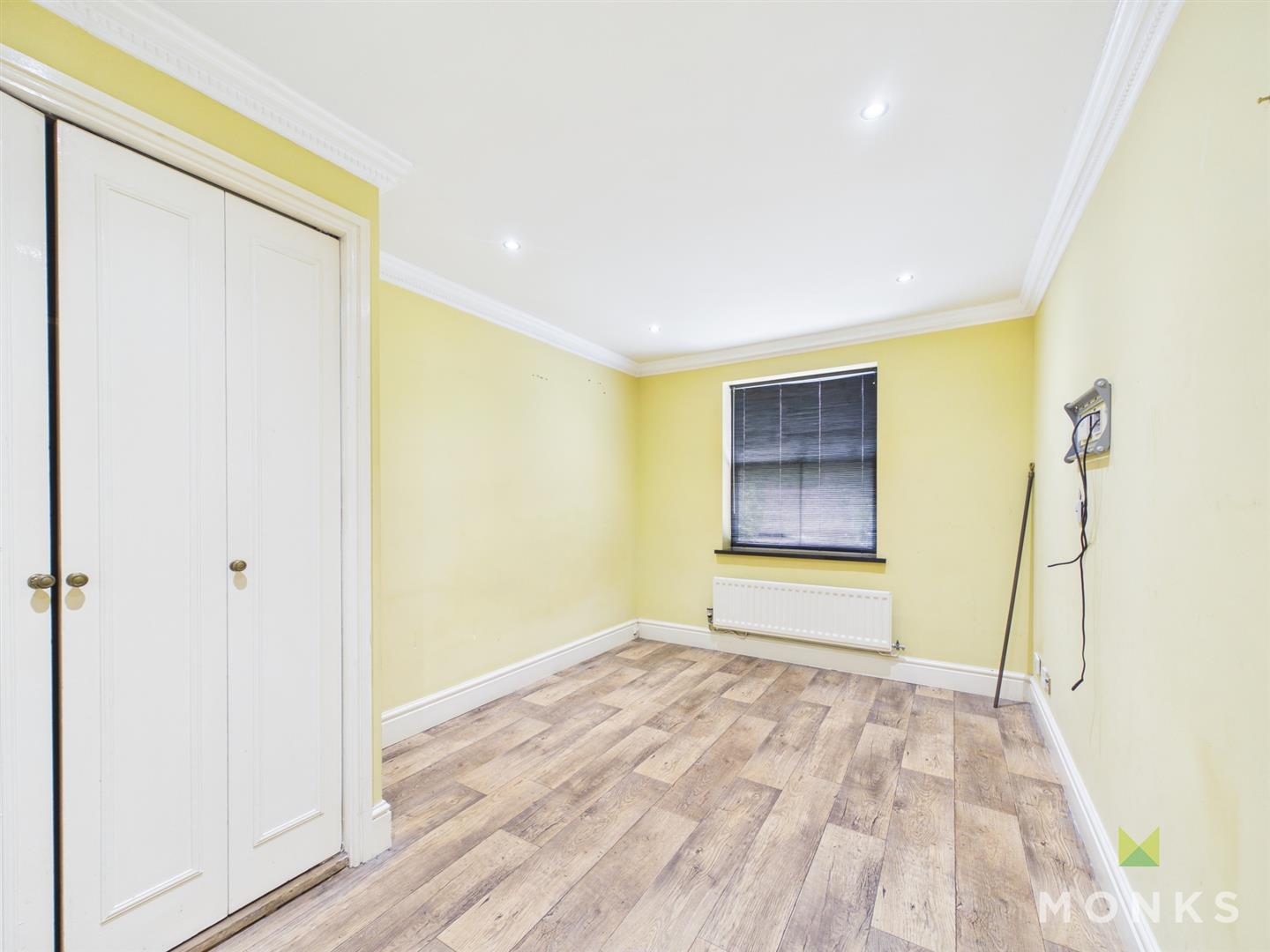 7 Bishopstone Mansions Town Walls, Shrewsbury, SY1 1UE For Sale